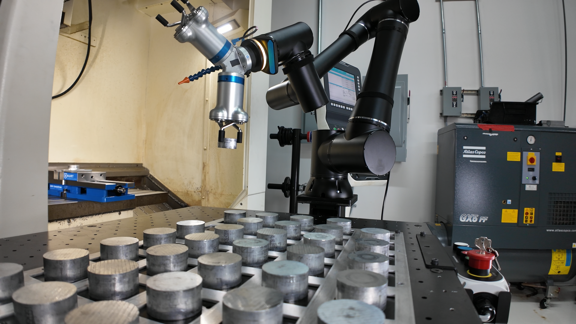 Standard-Bots-pick-and-place.png Standard-Bots-pick-and-place.png